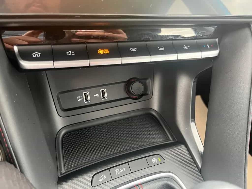 MG ZS Comfort 11/2023-photo-15