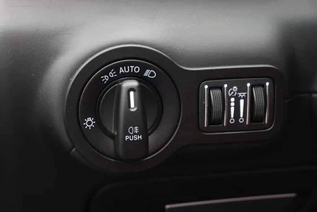 Maserati Ghibli 3.8 V8 Trofeo +21ZOLL+CABRON+ASSIST+B&W++ 10/2021-photo-29