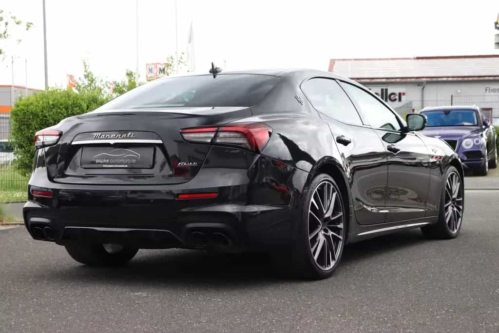 Maserati Ghibli 3.8 V8 Trofeo +21ZOLL+CABRON+ASSIST+B&W++ 10/2021-photo-4