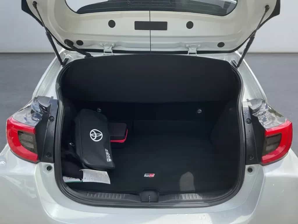 Toyota Yaris GR 4x4 Autom Navi *Kamera*SHZ*JBL* WKR ink 04/2026-photo-12