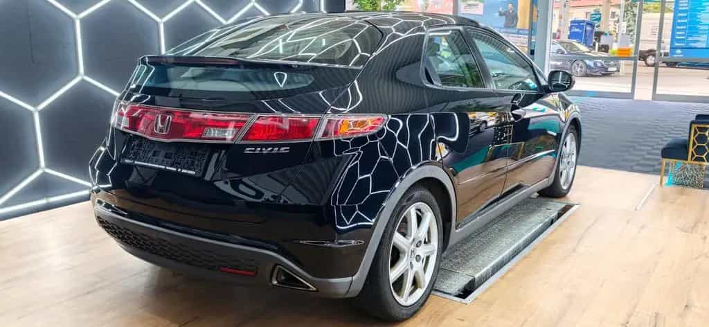 Honda Civic 1.8 140PS - TüV neu - 164909km 04/2009-photo-7