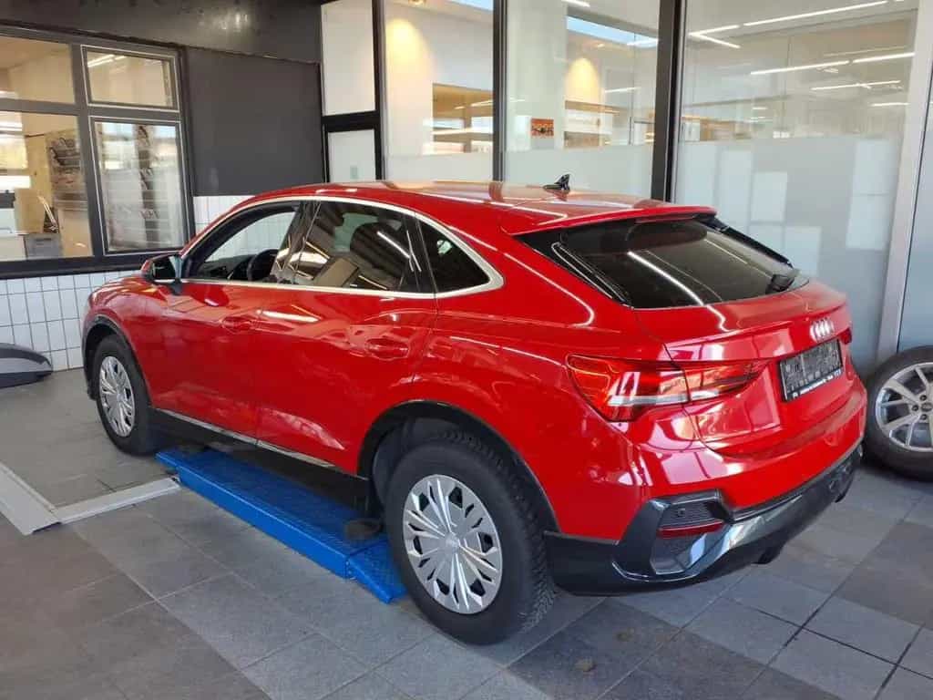 Audi Q3 Sportback 35 TDI Assist, Navi, Business 11/2021-photo-2