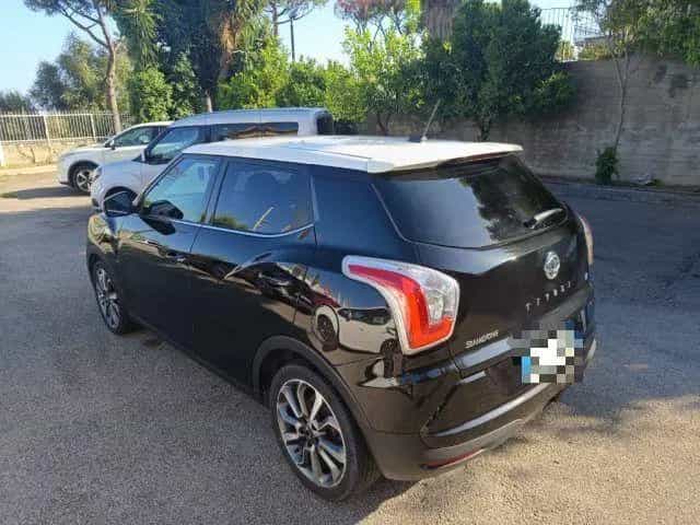 Ssangyong Tivoli SSANGYONG Tivoli 1.6d Be 02/2017-photo-4