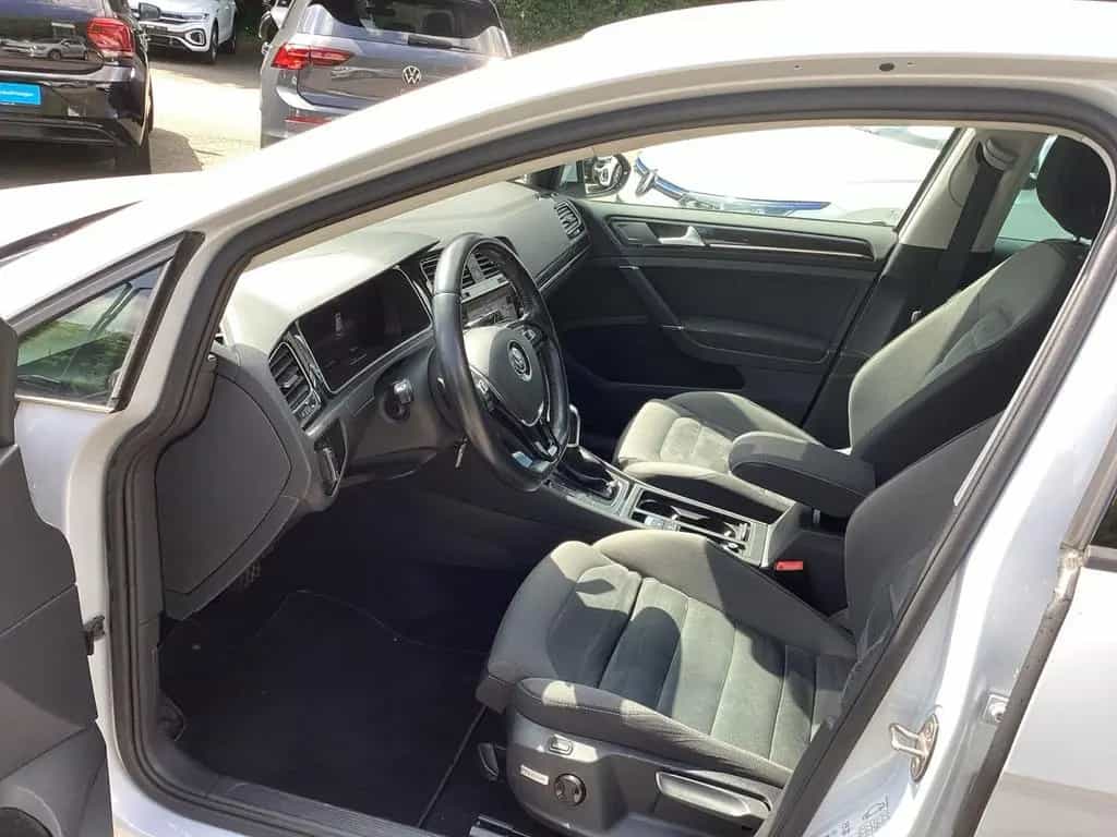 Volkswagen Golf VII 1.5 TSI Highline DSG Navi LED Standh. 10/2018-photo-5