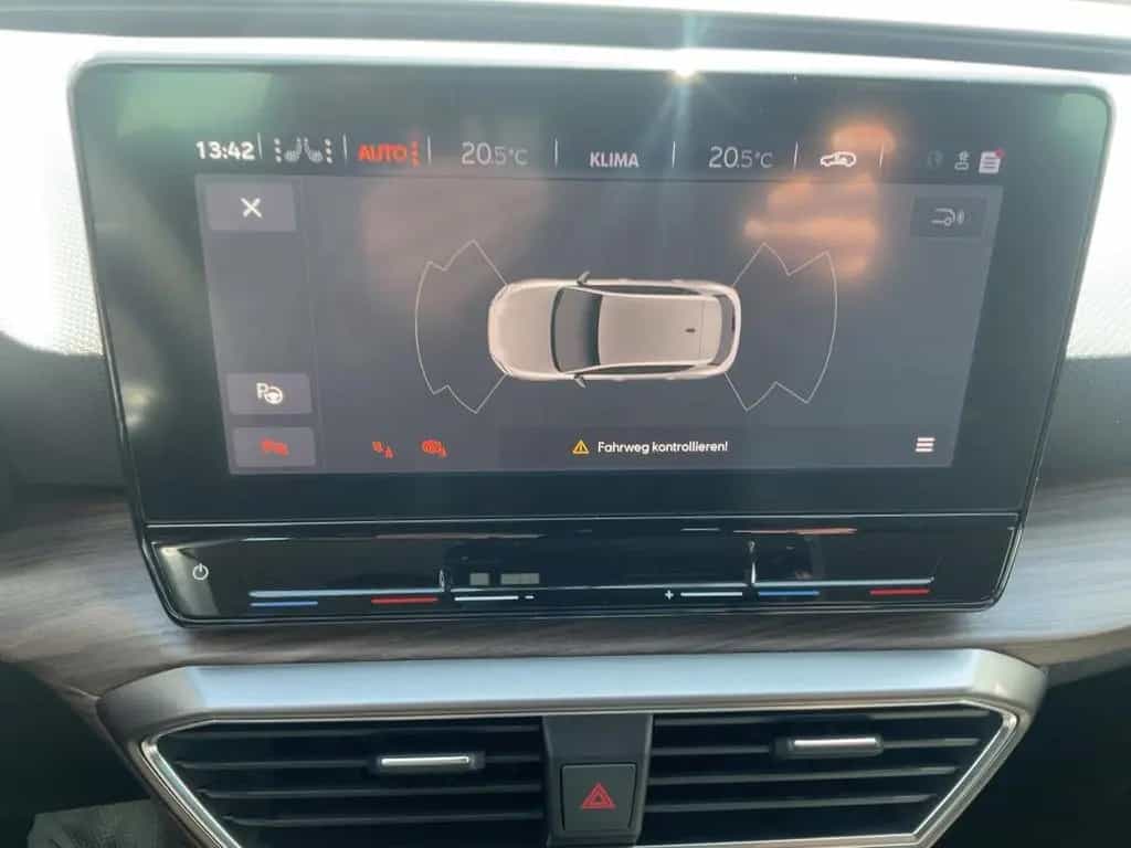 Seat Leon 1.5 TSI XCELLENCE Voll-LED+NAV+ACC+SHZ+RFK 08/2020-photo-16