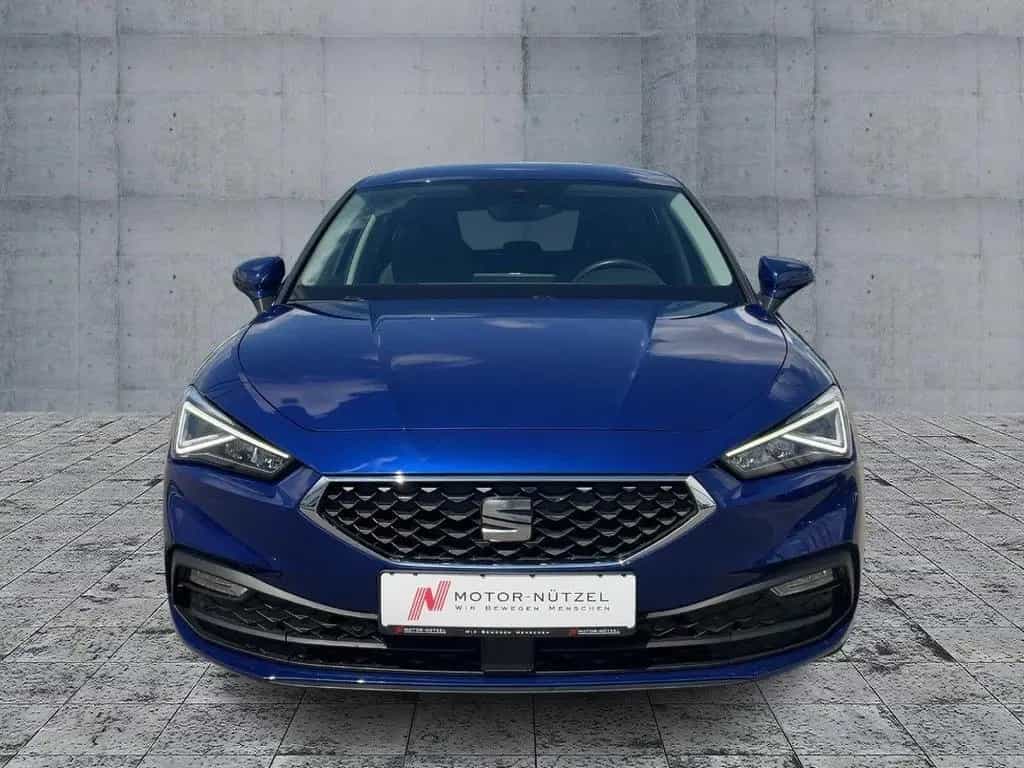 Seat Leon 1.5 TSI XCELLENCE Voll-LED+NAV+ACC+SHZ+RFK 08/2020-photo-2