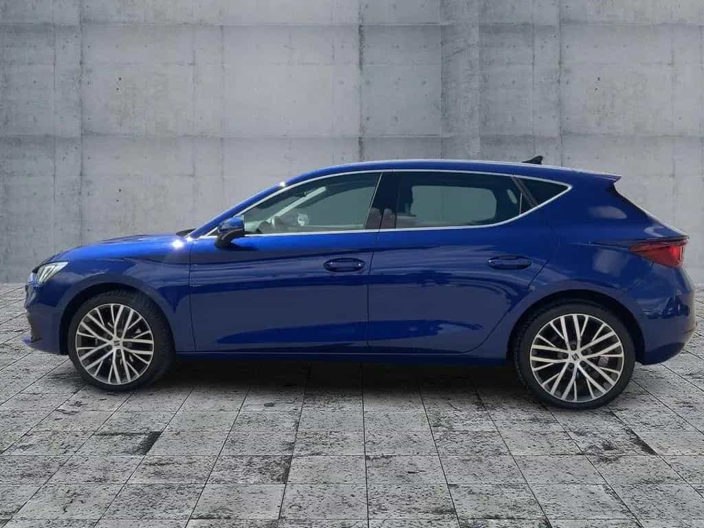 Seat Leon 1.5 TSI XCELLENCE Voll-LED+NAV+ACC+SHZ+RFK 08/2020-photo-3