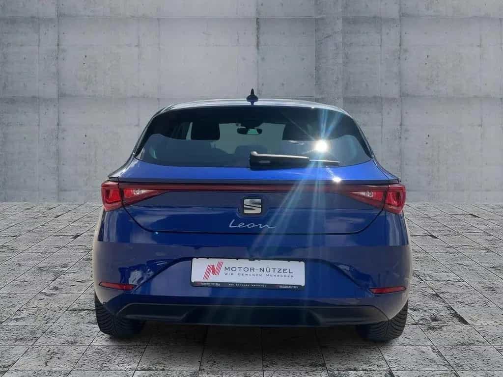 Seat Leon 1.5 TSI XCELLENCE Voll-LED+NAV+ACC+SHZ+RFK 08/2020-photo-4