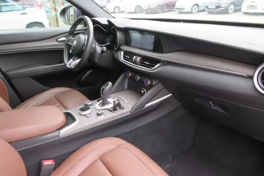Alfa Romeo Stelvio Ti Q4 2.2 Diesel 210PS *AHK* 10/2022-photo-14