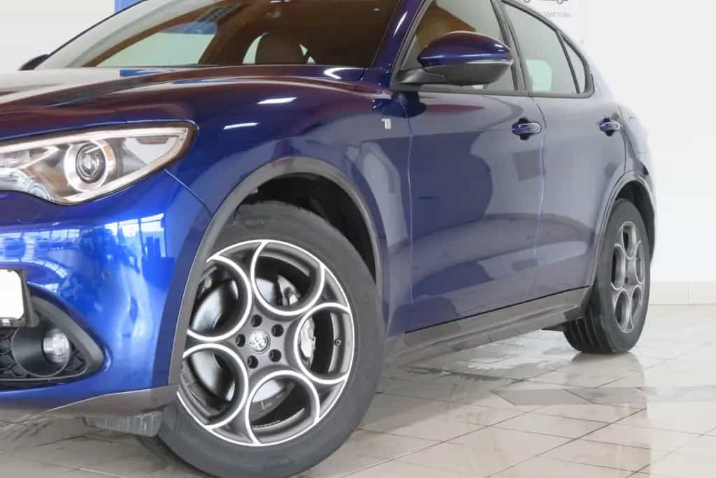 Alfa Romeo Stelvio Ti Q4 2.2 Diesel 210PS *AHK* 10/2022-photo-5