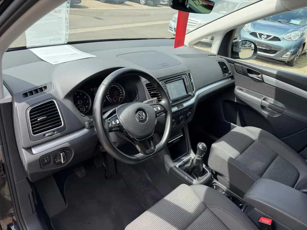 Volkswagen Sharan 1.4 Tsi 7-SITZER Navi Kamera Sitzhz ACC 07/2019-photo-12