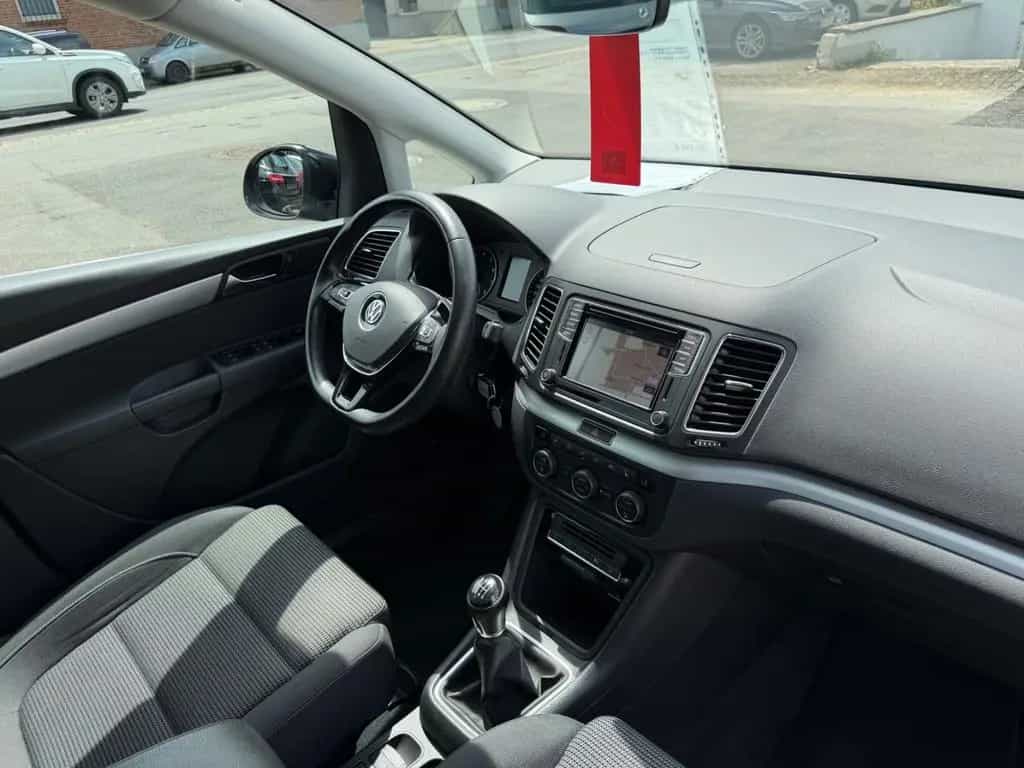 Volkswagen Sharan 1.4 Tsi 7-SITZER Navi Kamera Sitzhz ACC 07/2019-photo-13