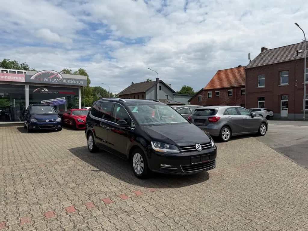 Volkswagen Sharan 1.4 Tsi 7-SITZER Navi Kamera Sitzhz ACC 07/2019-photo-5