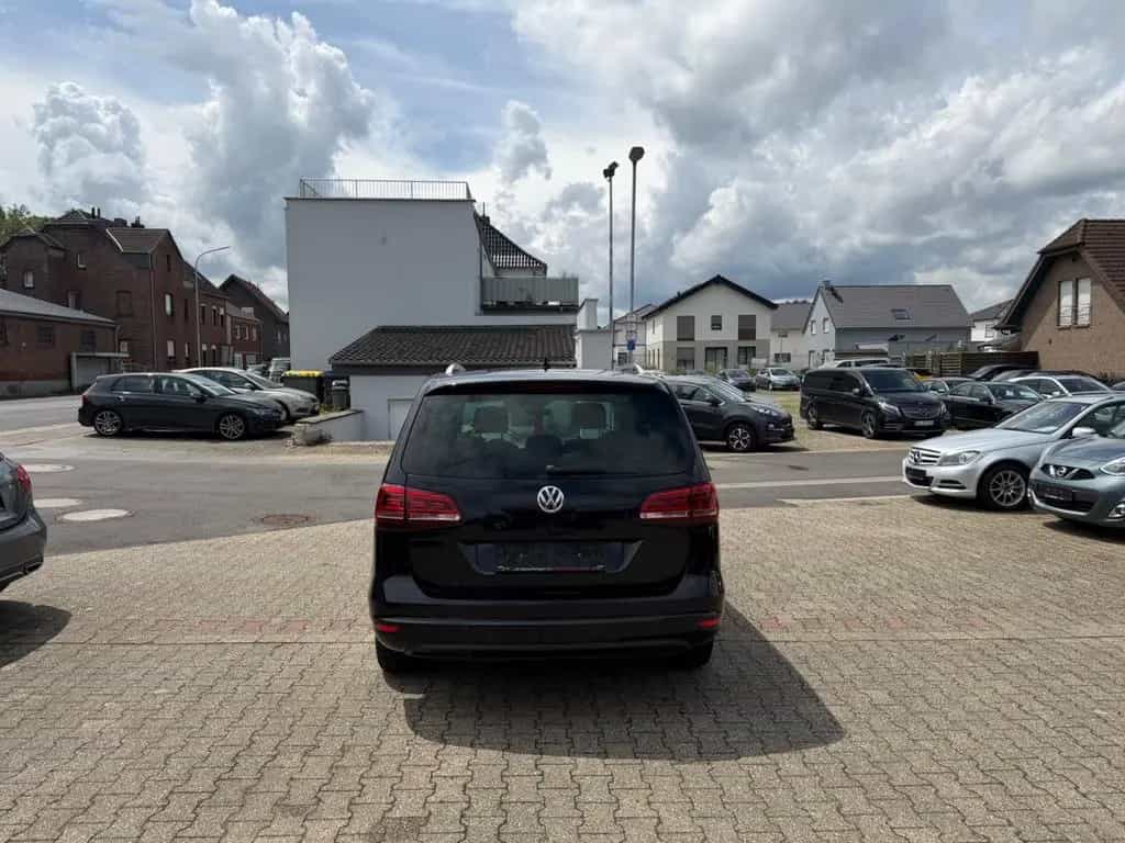 Volkswagen Sharan 1.4 Tsi 7-SITZER Navi Kamera Sitzhz ACC 07/2019-photo-6