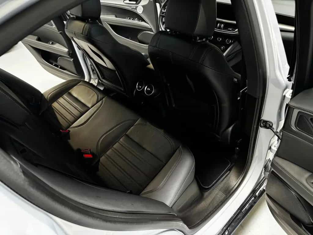 Alfa Romeo Stelvio 2.2 JTDM KAT Veloce Q4 Metallic 05/2024-photo-24
