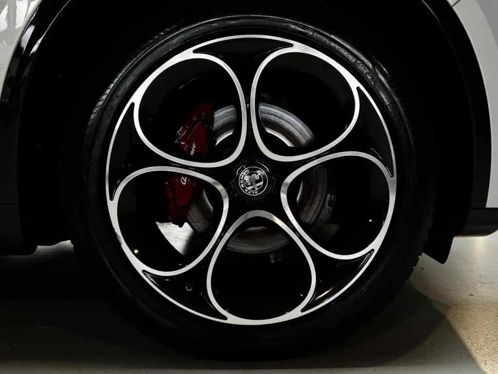 Alfa Romeo Stelvio 2.2 JTDM KAT Veloce Q4 Metallic 05/2024-photo-26