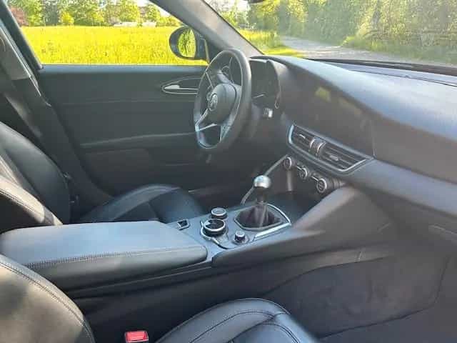 Alfa Romeo Giulia Super 2.2 Diesel 16V 132 kW Super 07/2017-photo-12