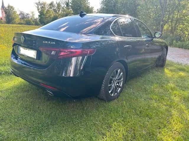 Alfa Romeo Giulia Super 2.2 Diesel 16V 132 kW Super 07/2017-photo-2