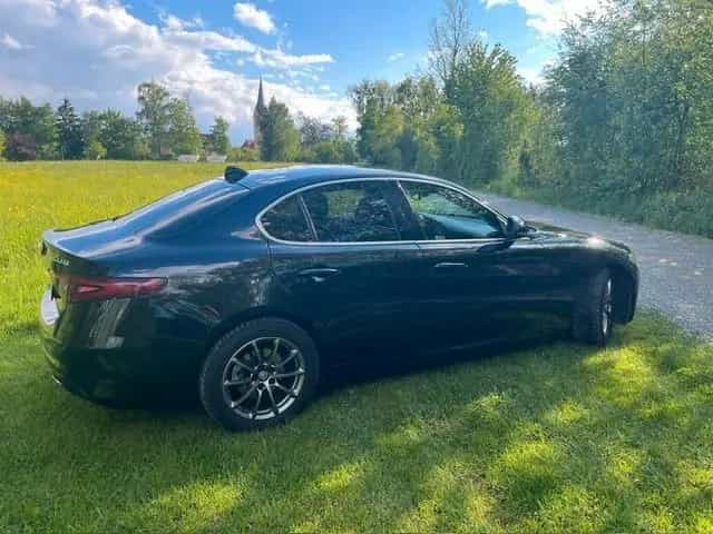 Alfa Romeo Giulia Super 2.2 Diesel 16V 132 kW Super 07/2017-photo-4