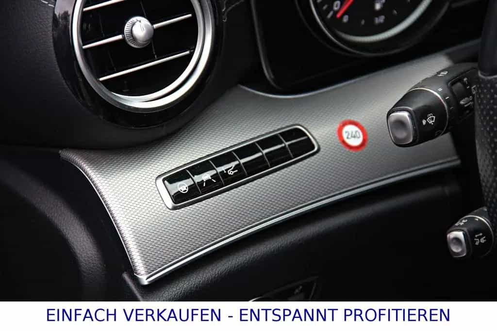 Mercedes-Benz E 250 T-Modell AMG-Line LED/AHK/Kamera 07/2017-photo-19