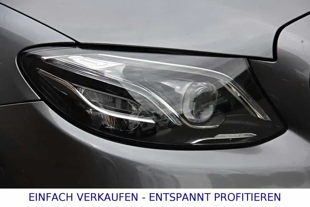 Mercedes-Benz E 250 T-Modell AMG-Line LED/AHK/Kamera 07/2017-photo-7