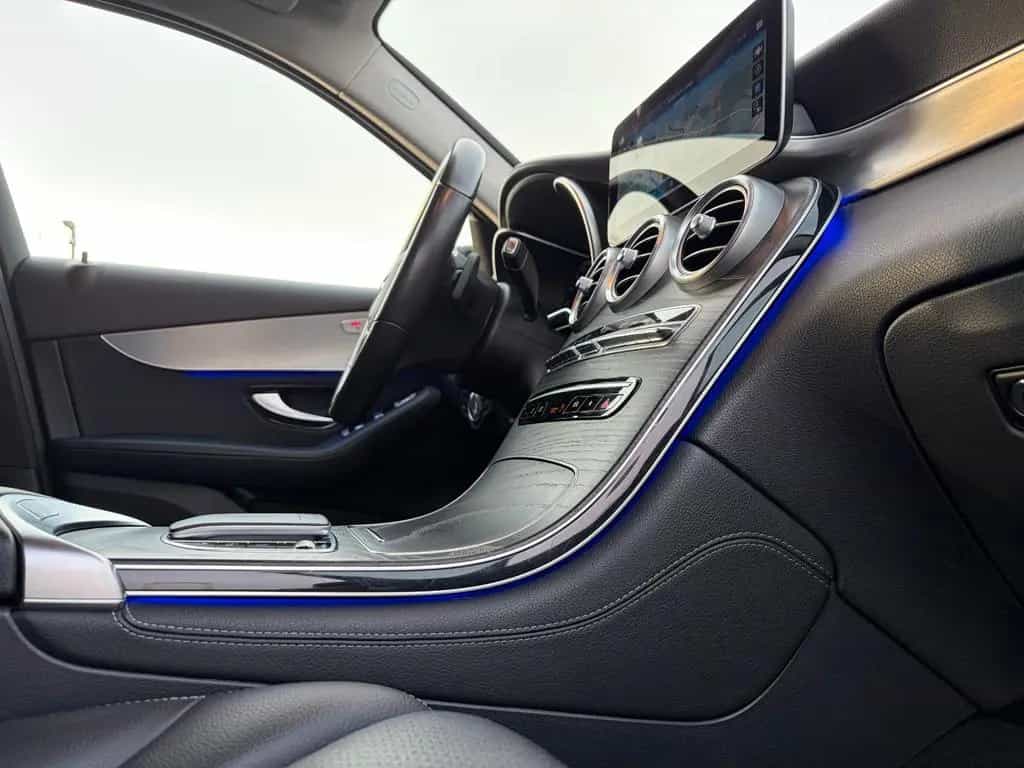 Mercedes-Benz GLC 200 4Matic Night-Paket*LED*CarPlay*R-Kamera* 08/2019-photo-17