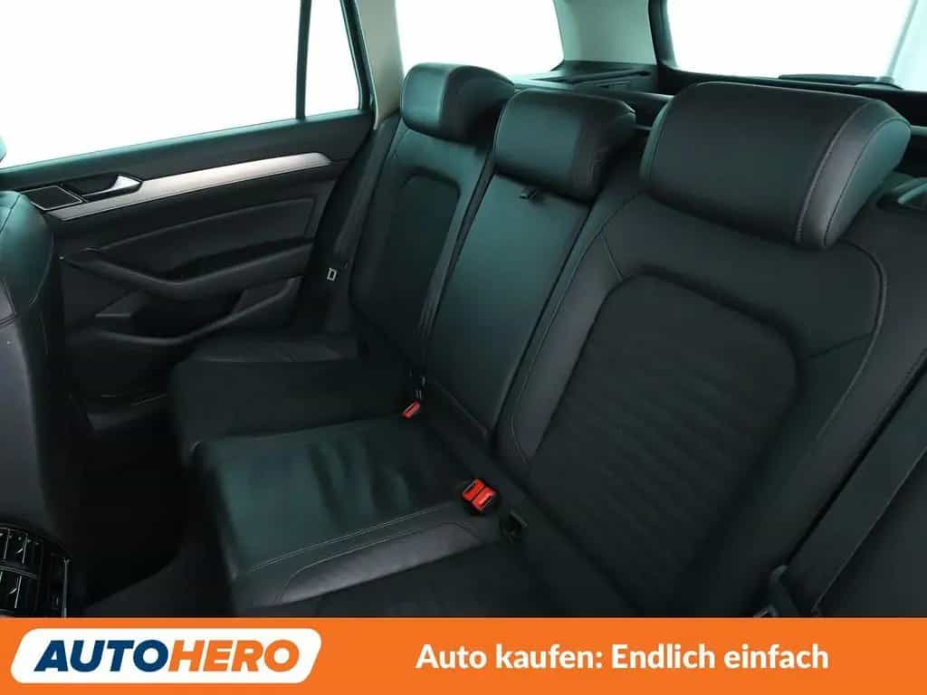 Volkswagen Passat 1.4 TSI ACT Highline BMT Aut.*NAVI*LED* 10/2017-photo-13