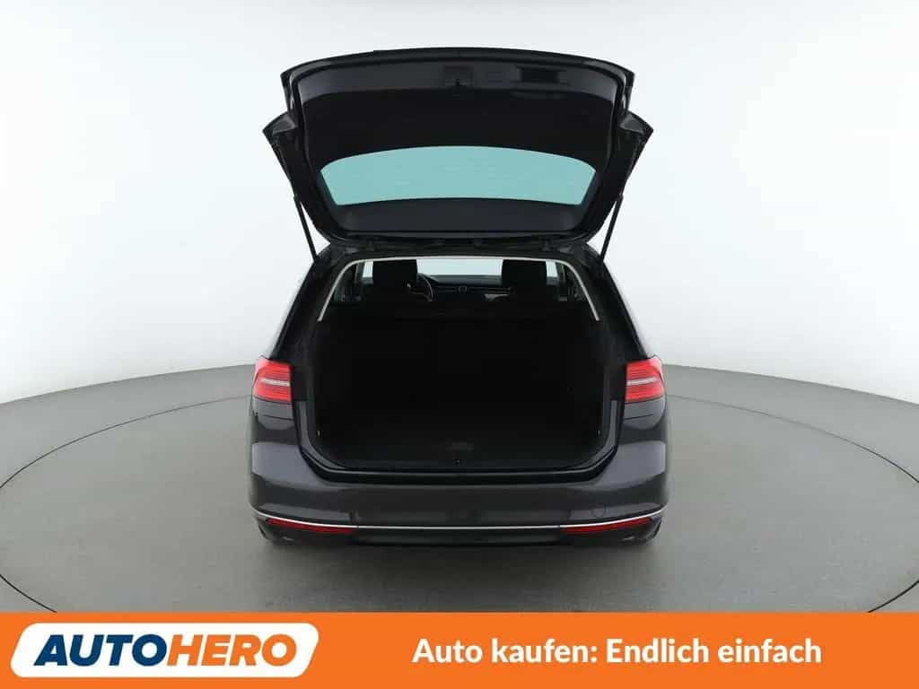 Volkswagen Passat 1.4 TSI ACT Highline BMT Aut.*NAVI*LED* 10/2017-photo-16