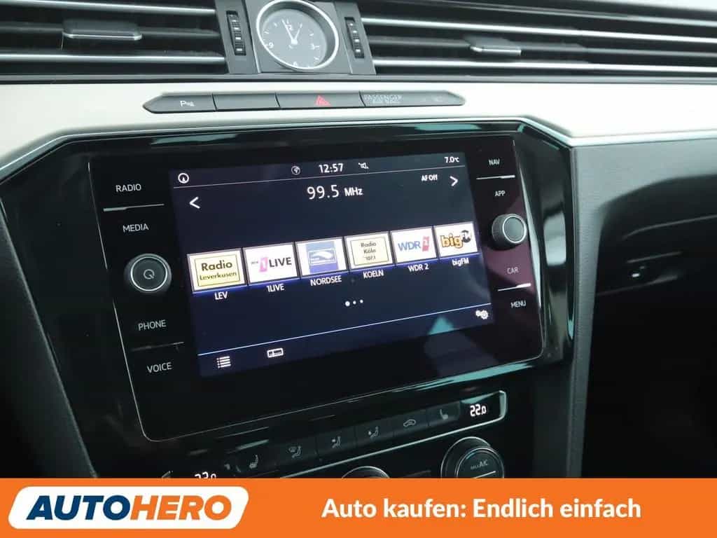 Volkswagen Passat 1.4 TSI ACT Highline BMT Aut.*NAVI*LED* 10/2017-photo-20
