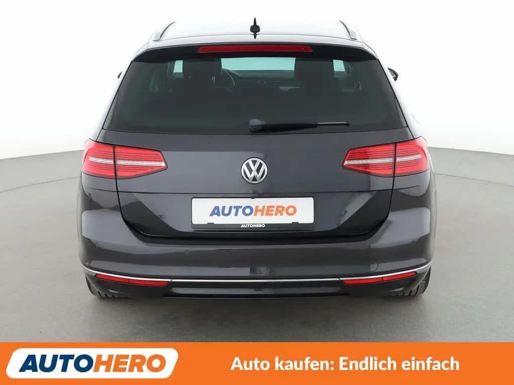 Volkswagen Passat 1.4 TSI ACT Highline BMT Aut.*NAVI*LED* 10/2017-photo-4