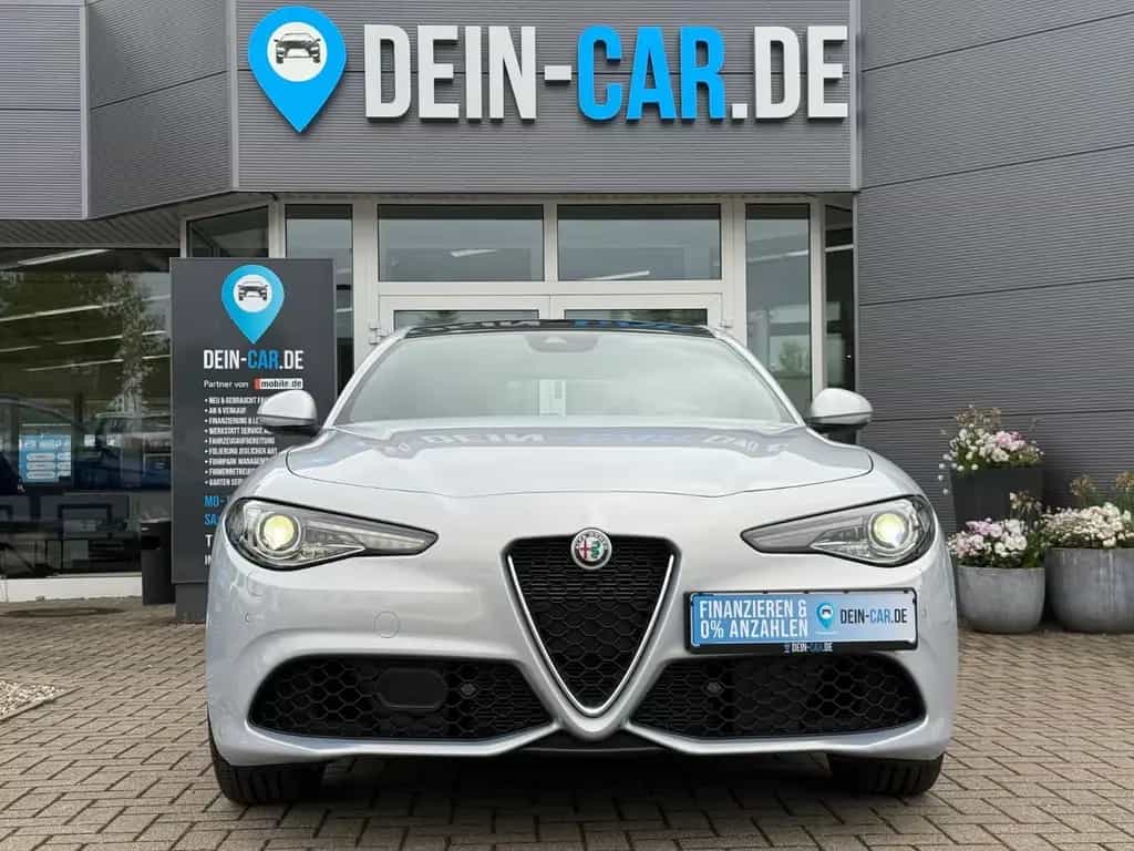 Alfa Romeo Giulia Ti Q4*Bi-XENON*NAVI*R-KAMERA* 09/2022-photo-2