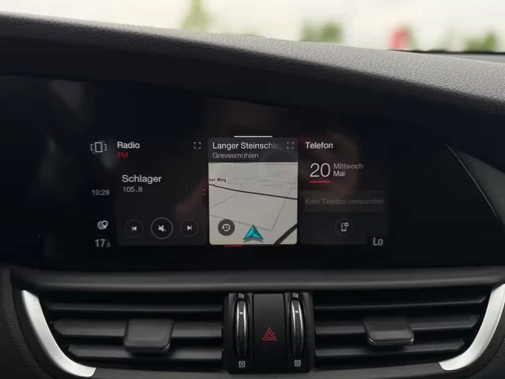 Alfa Romeo Giulia Ti Q4*Bi-XENON*NAVI*R-KAMERA* 09/2022-photo-22