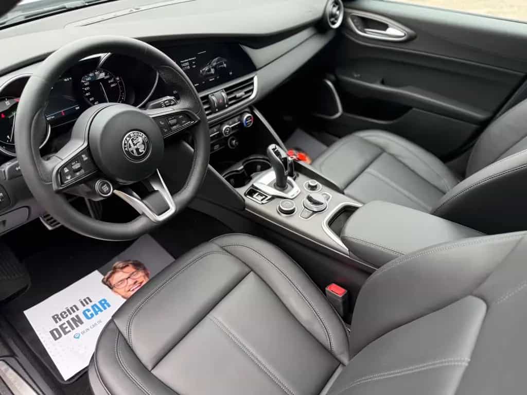 Alfa Romeo Giulia Ti Q4*Bi-XENON*NAVI*R-KAMERA* 09/2022-photo-36