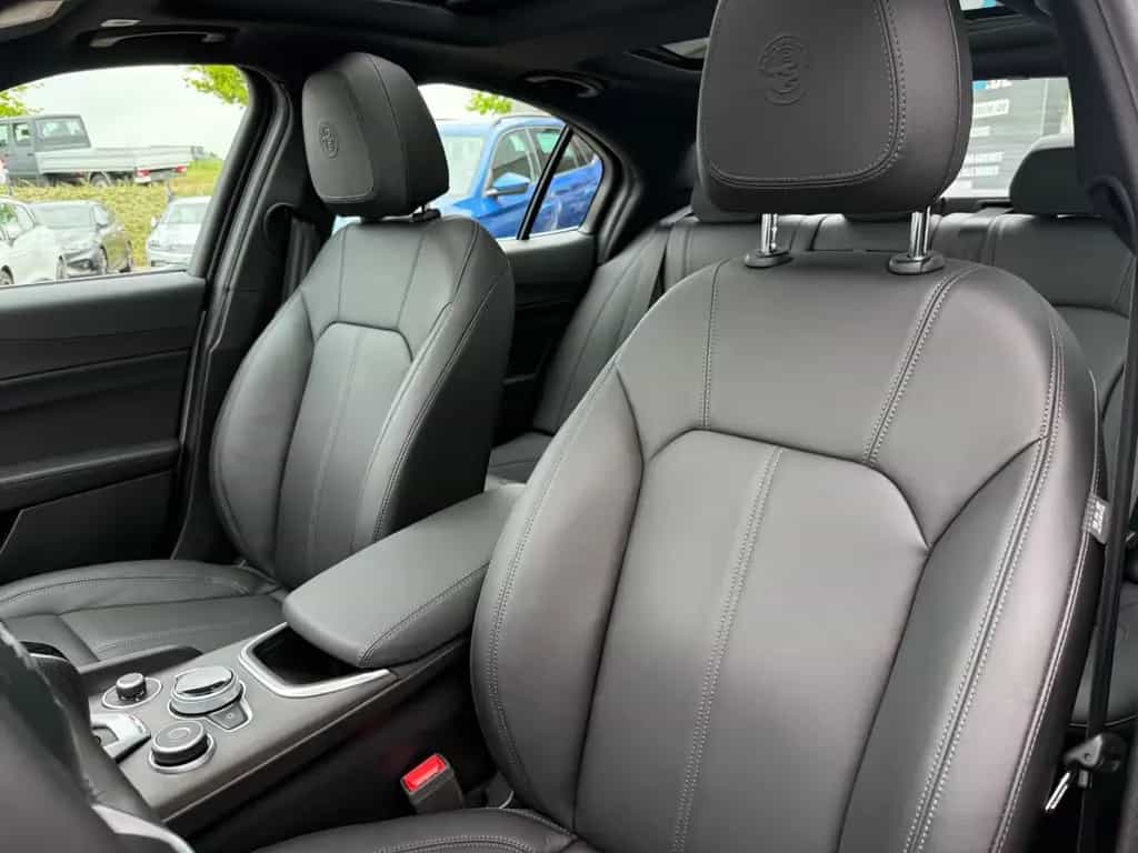 Alfa Romeo Giulia Ti Q4*Bi-XENON*NAVI*R-KAMERA* 09/2022-photo-37