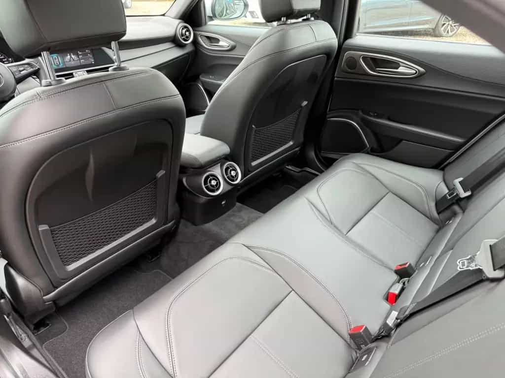 Alfa Romeo Giulia Ti Q4*Bi-XENON*NAVI*R-KAMERA* 09/2022-photo-40