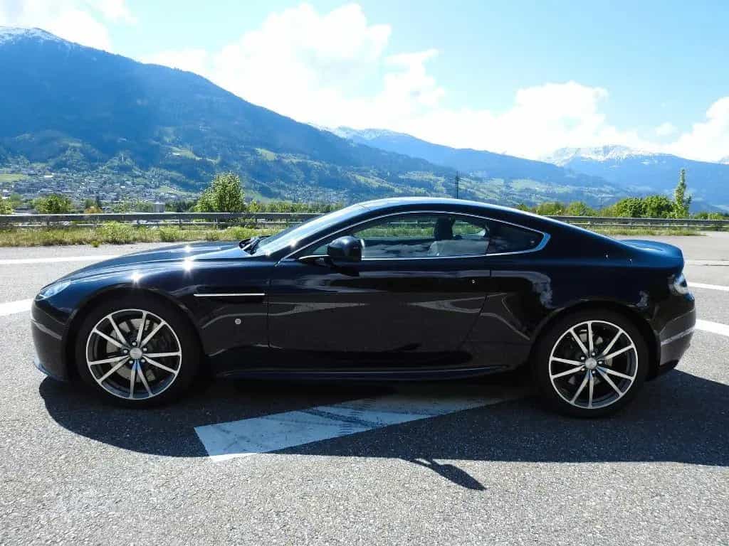 Aston Martin V8 Vantage 08/2016-photo-6