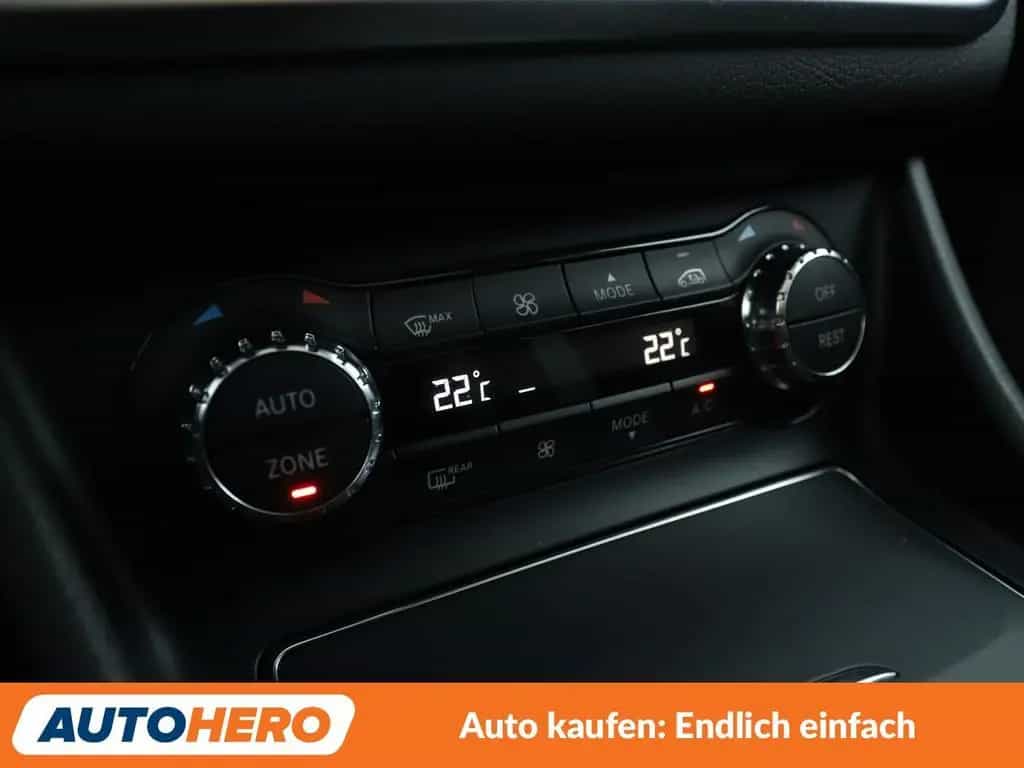 Mercedes-Benz A 250 4Matic AMG Sport Aut.*NAV*TEMP*PDC*SHZ*ALU 11/2017-photo-22