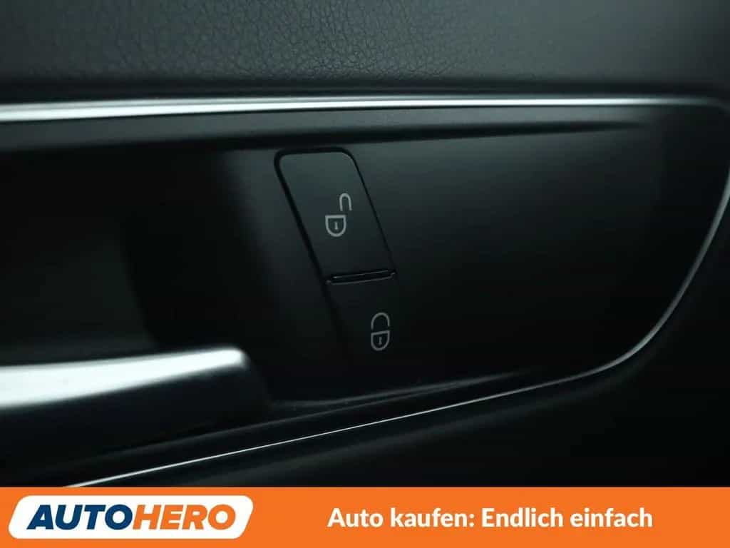 Mercedes-Benz A 250 4Matic AMG Sport Aut.*NAV*TEMP*PDC*SHZ*ALU 11/2017-photo-26