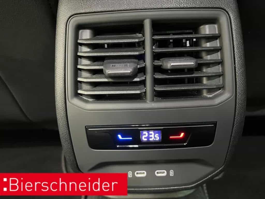 Cupra Formentor 1.5 eTSI DSG AB297EUR AHK MATRIX REAR 04/2023-photo-29