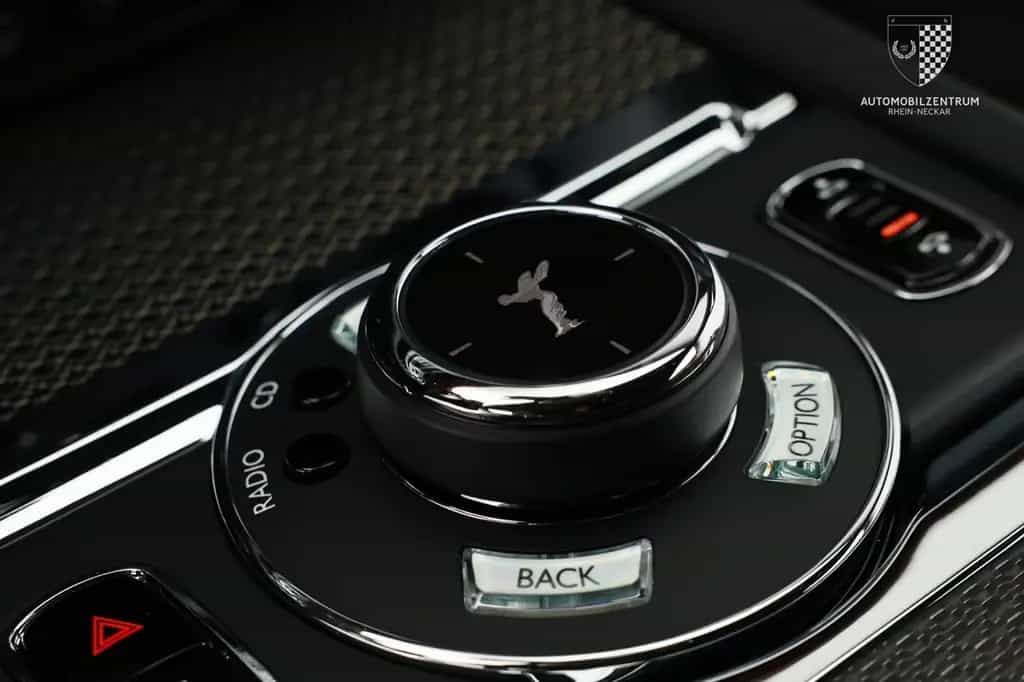 Rolls-Royce Wraith Black Badge MANSORY/Starburst/Sportabgas 09/2017-photo-25