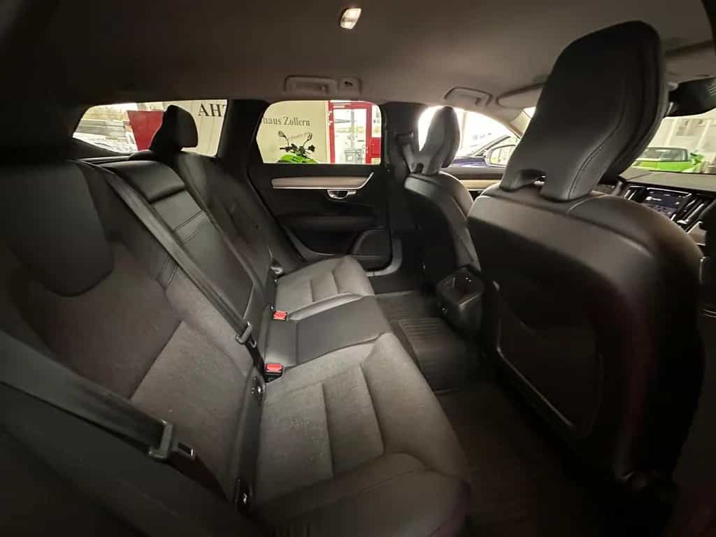 Volvo V90 2.0 B4 AWD CORE/ACC/RFK/LED 02/2023-photo-18