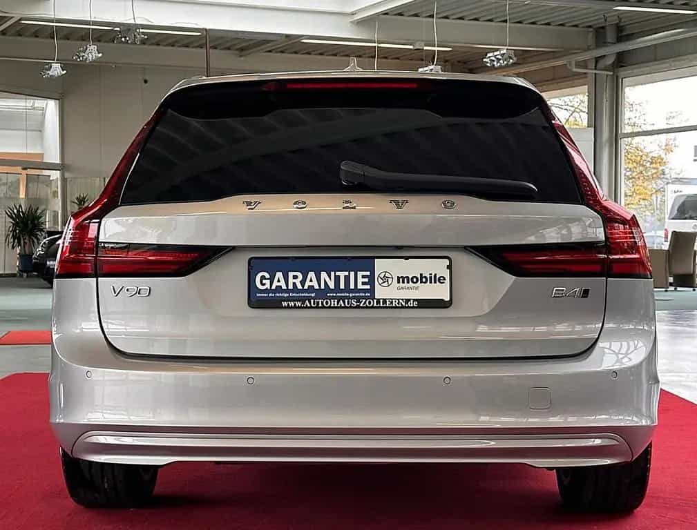 Volvo V90 2.0 B4 AWD CORE/ACC/RFK/LED 02/2023-photo-4