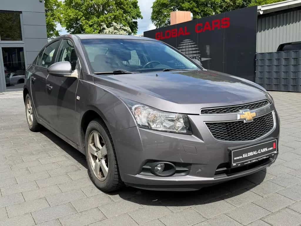 Chevrolet Cruze LT 1.6i*KLIMA*CD*ALUFELGEN*2. HAND*TÜV 02/2012-photo-12