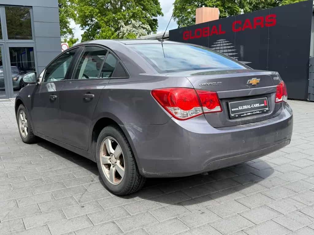 Chevrolet Cruze LT 1.6i*KLIMA*CD*ALUFELGEN*2. HAND*TÜV 02/2012-photo-13