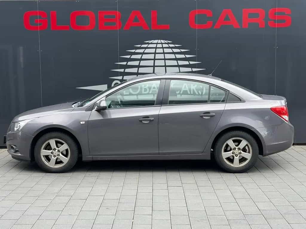 Chevrolet Cruze LT 1.6i*KLIMA*CD*ALUFELGEN*2. HAND*TÜV 02/2012-photo-15