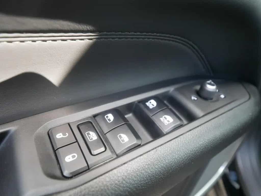 Jeep Compass ALTITUDE e-HYBRID 1.5l 130PS AT SICHERHE 07/2024-photo-18
