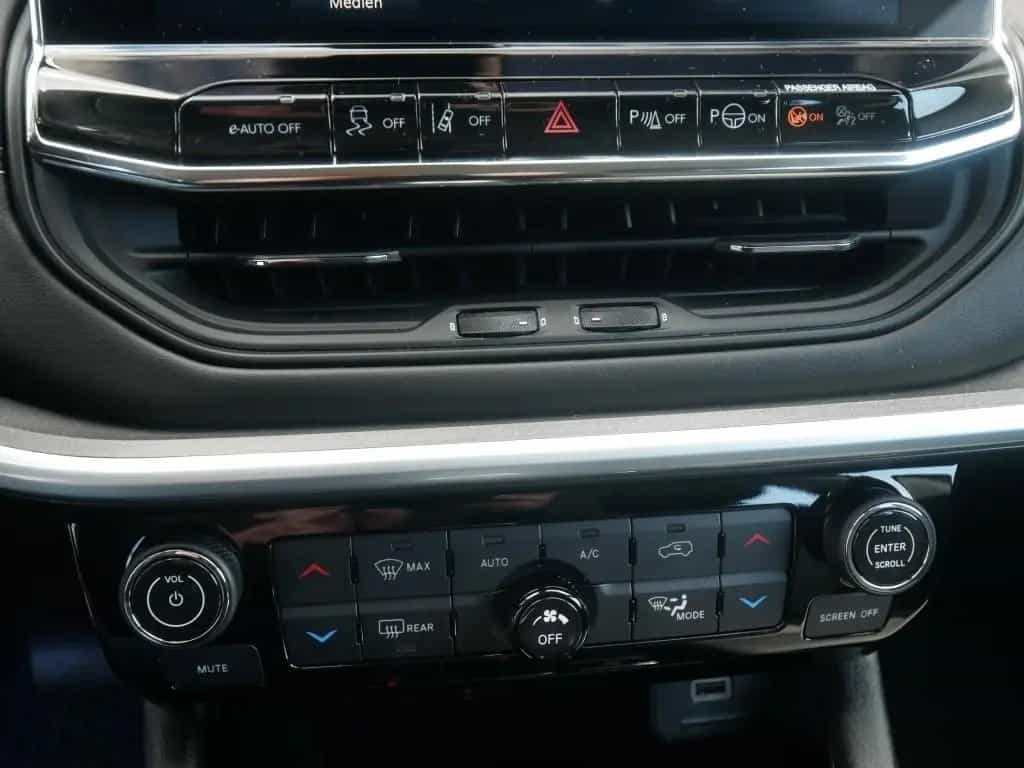 Jeep Compass ALTITUDE e-HYBRID 1.5l 130PS AT SICHERHE 07/2024-photo-24