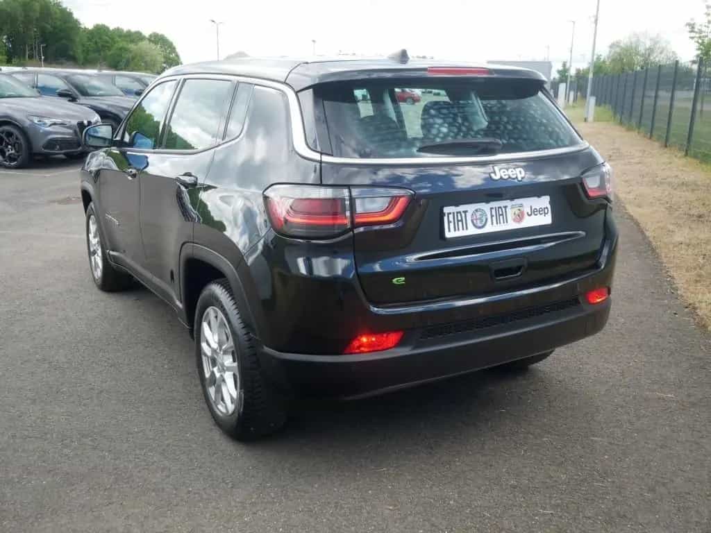 Jeep Compass ALTITUDE e-HYBRID 1.5l 130PS AT SICHERHE 07/2024-photo-4