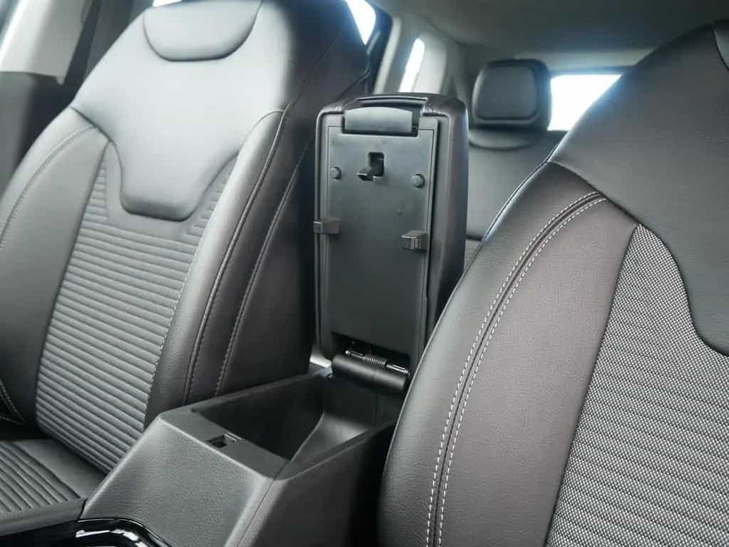 Jeep Compass ALTITUDE e-HYBRID 1.5l 130PS AT SICHERHE 07/2024-photo-9