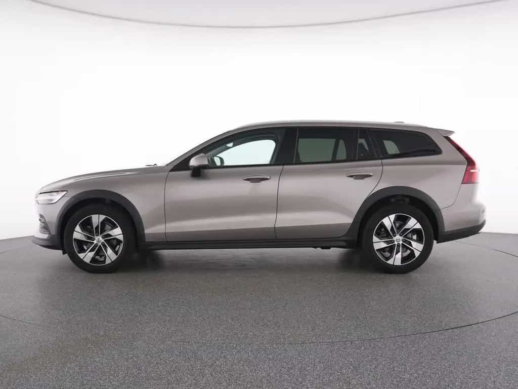 Volvo V60 Cross Country B4 AWD Pro+WinterPaket+GSD+PAP 12/2021-photo-10